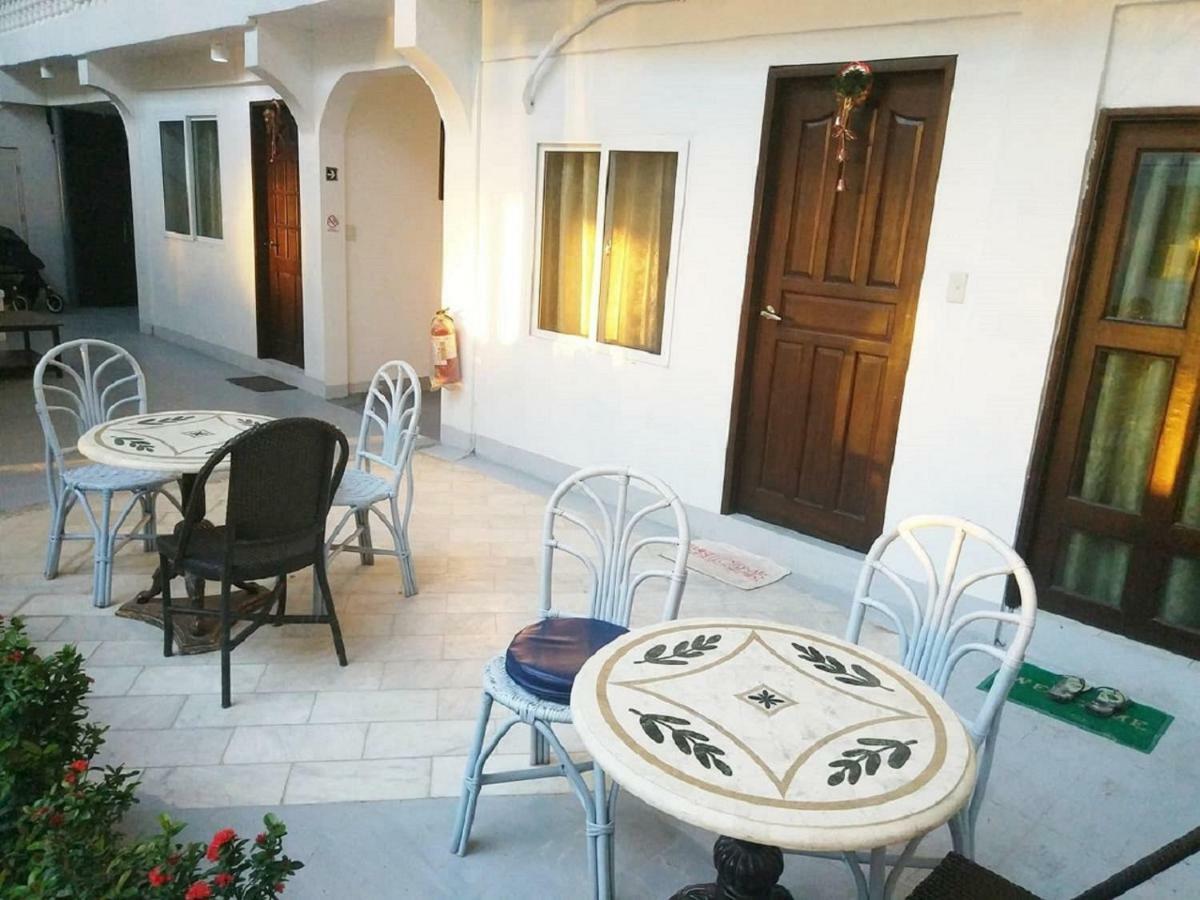 Deparis Beach Resort Balabag  Extérieur photo
